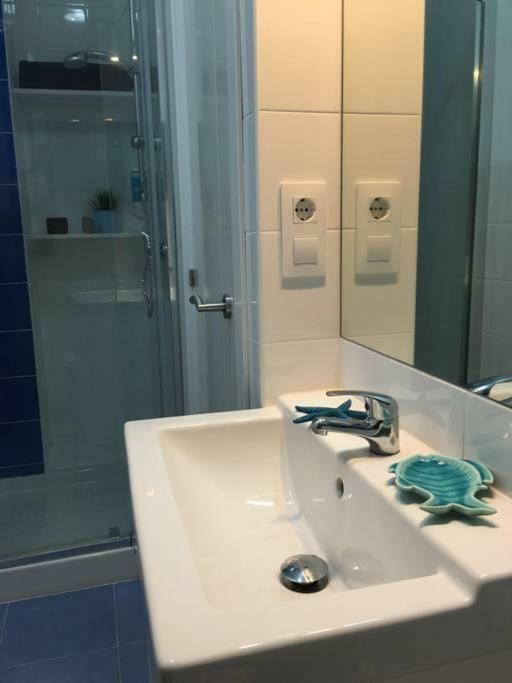 The Apartment Blue Sea บาเลนเซีย ภายนอก รูปภาพ